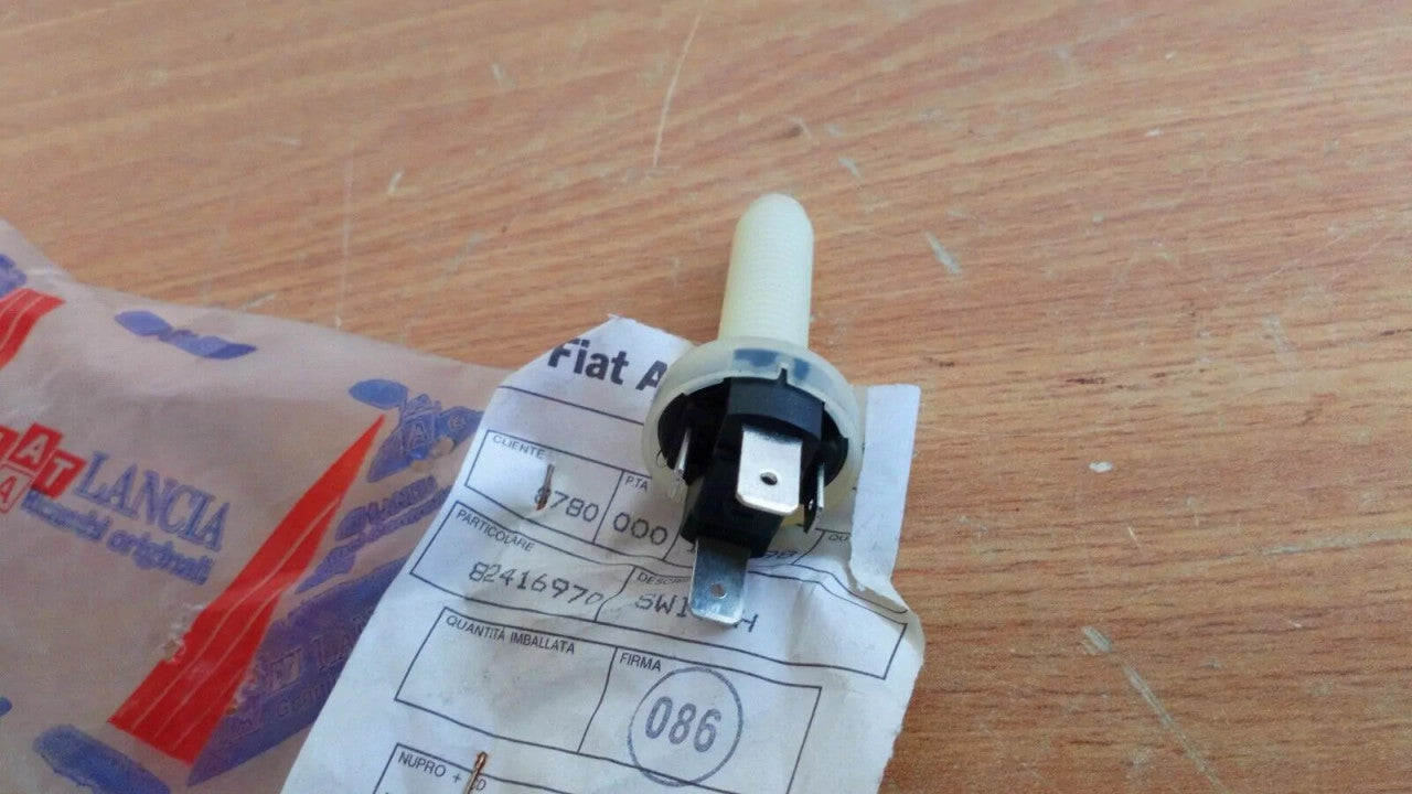 Brake Light Switch fits Fiat Ritmo Regata Alfa Romeo 33 90 82416970 Genuine View Front