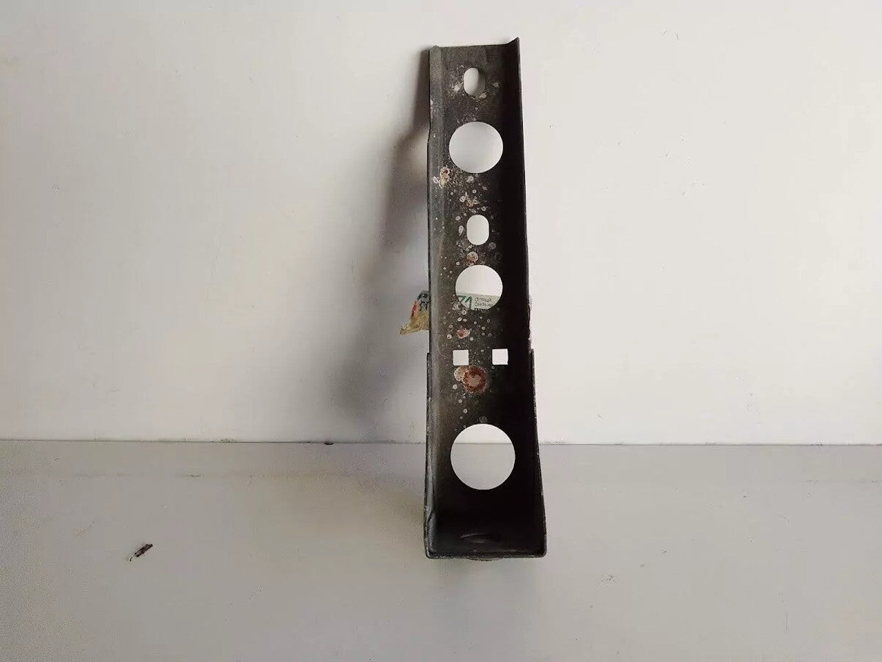 Front Bumper Bracket fits Lancia Delta 82418732 Genuine View Rear