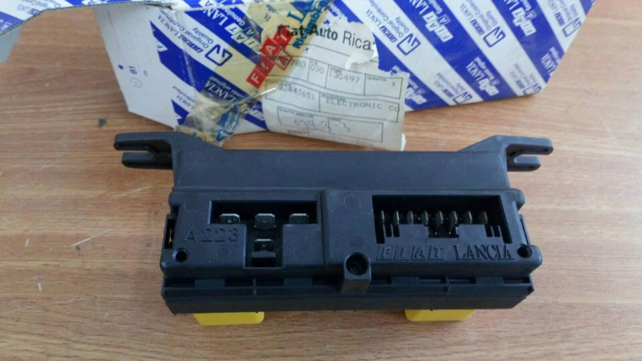 Air Condition Electronic Control Unit fits Lancia Thema 82445651 Genuine View Rear