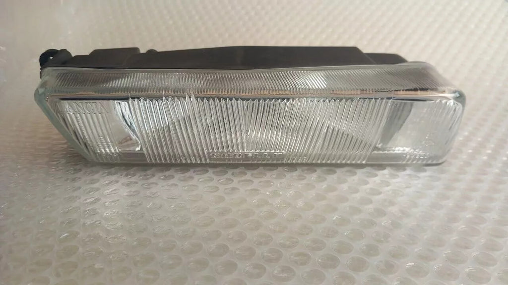 Fog Light Front Right fits Lancia Thema 82474095 Genuine View Front