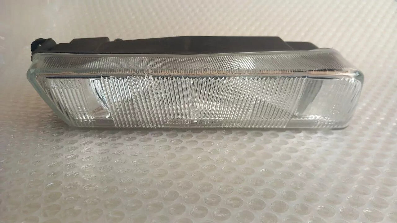 Fog Light Front Right fits Lancia Thema 82474095 Genuine View Front
