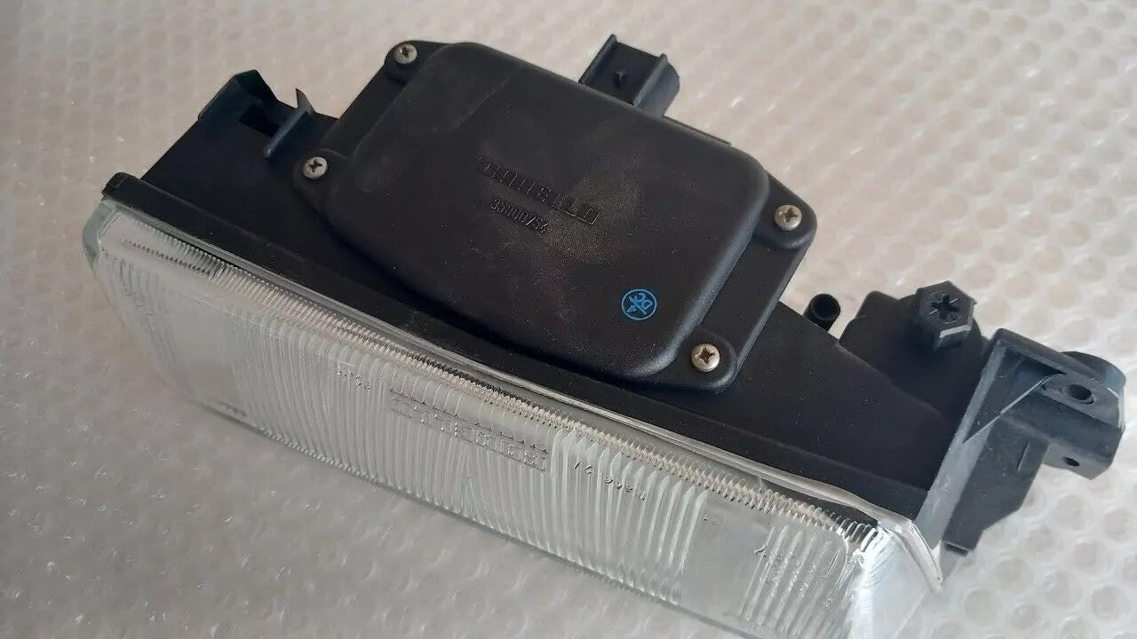 Fog Light Front Right fits Lancia Thema 82474095 Genuine View Right
