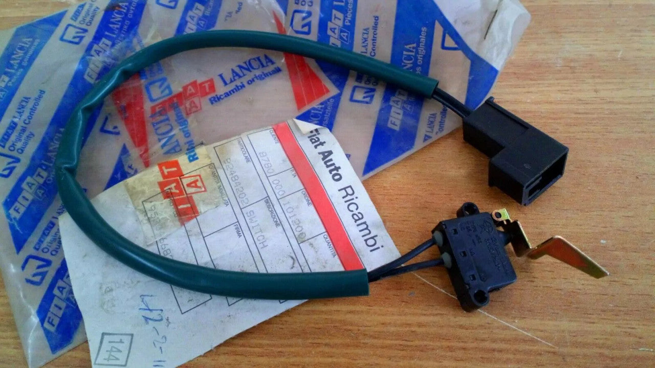 Central Locking Switch Control fits Lancia Dedra 82484202 Genuine View Front
