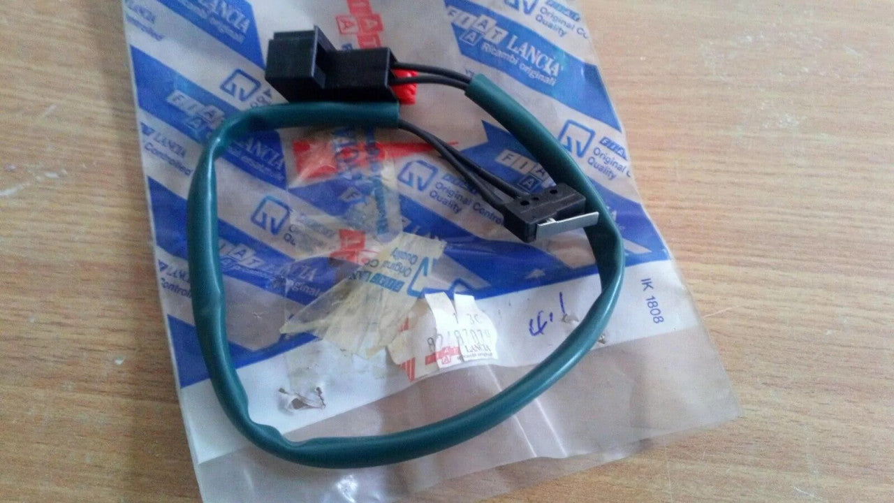 Switch Wiring Central Locking Rear fits Lancia Dedra 82487079 Genuine View Right