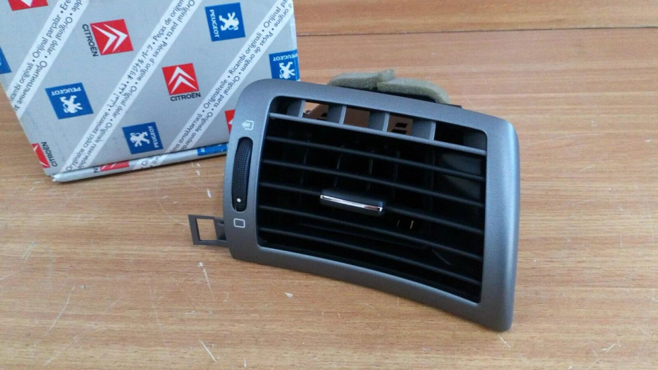 Air Vent Right fits Peugeot 407 8265L4 Genuine View Rear