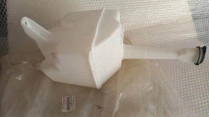 Wipers Reservoir Tank fits Toyota Grand Hiace KCH VCH KLH 85315-26072 Genuine View Front