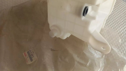 Wipers Reservoir Tank fits Toyota Grand Hiace KCH VCH KLH 85315-26072 Genuine View Right