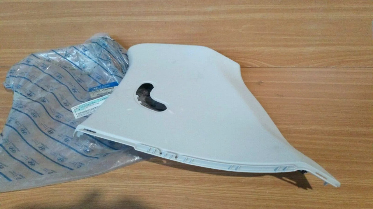 Pillar Trim Rear Right fits Hyundai Getz Click TB 858601C000DU Genuine View Front