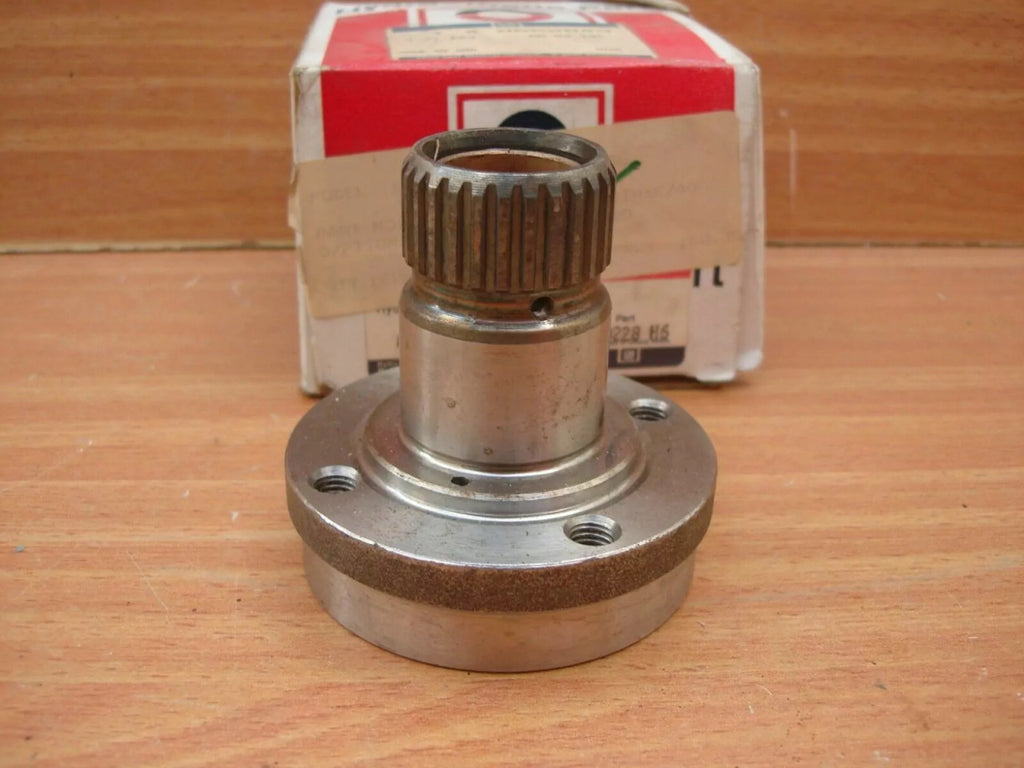 Carrier A/T fits Opel Kadett E Ascona C Vauxhall Astra Cavalier Genuine 8652843 View Rear