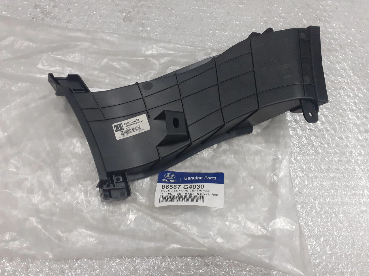 86567G4030 Air Duct Front Left fits Hyundai Kia 86567-G4030 Genuine View Front