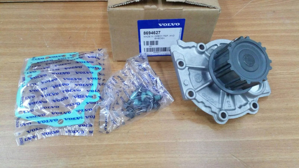 Water Pump fits Volvo S80 8694627 Genuine View Front