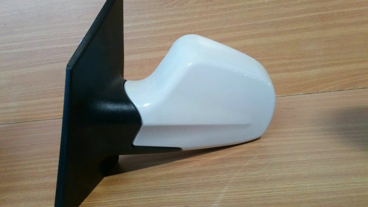Wing Mirror Left fits Hyundai Matrix 8761017520 Genuine View Right