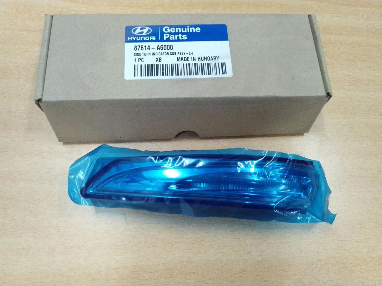 Turn Signal Wing Mirror Left fits Hyundai i30 87614A6000 Genuine View Front