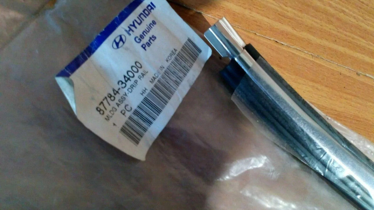 Drip Rail Rear Right Moulding fits Hyundai Sonata 8778434000 Genuine View Right