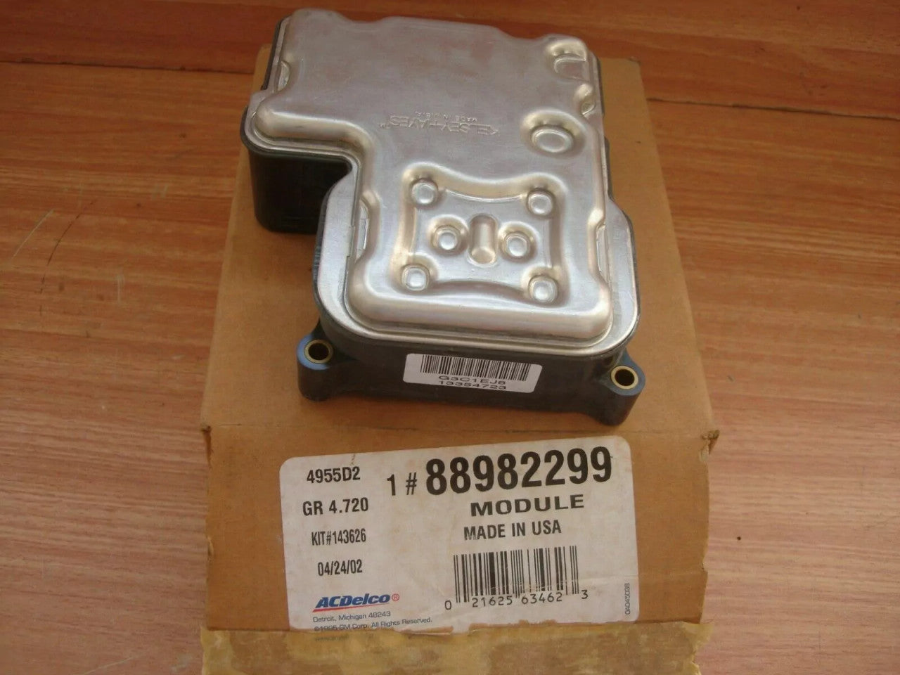 ABS Control Module fits Chevrolet Blazer GMC Jimmy 4.3 V6 88982299 Genuine View Rear