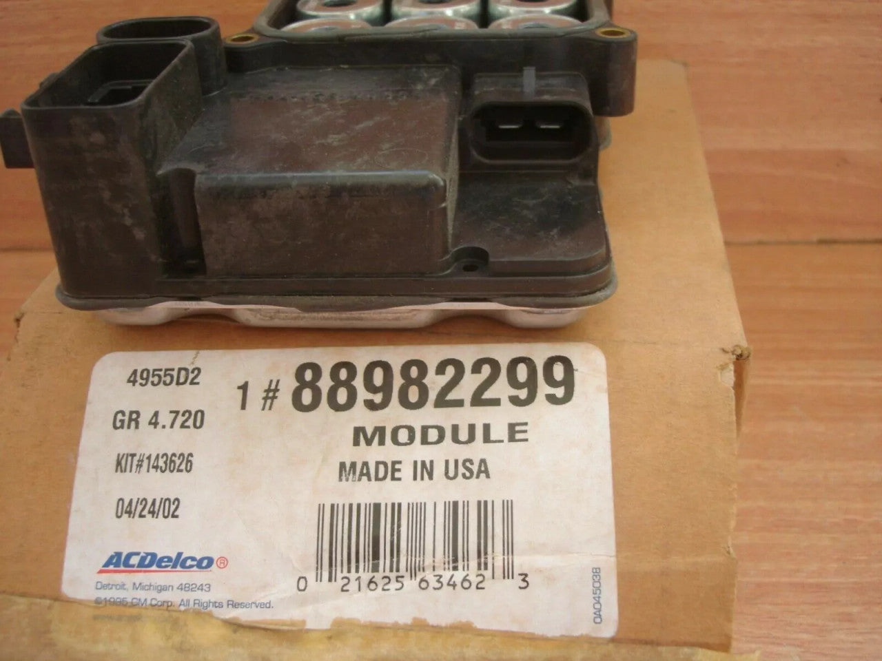 ABS Control Module fits Chevrolet Blazer GMC Jimmy 4.3 V6 88982299 Genuine View Right