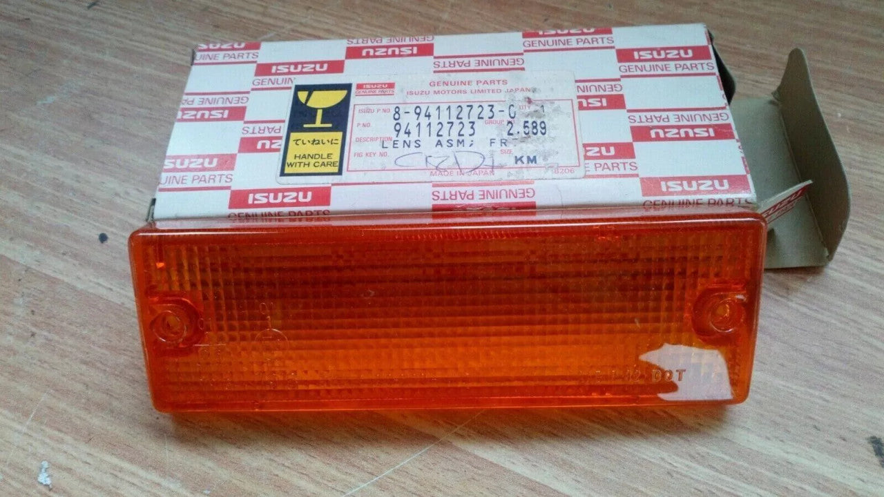 Turn Signal Lens Front Right fits Isuzu Pickup Trooper Bighorn MU Honda Passport 8941127230 View Right