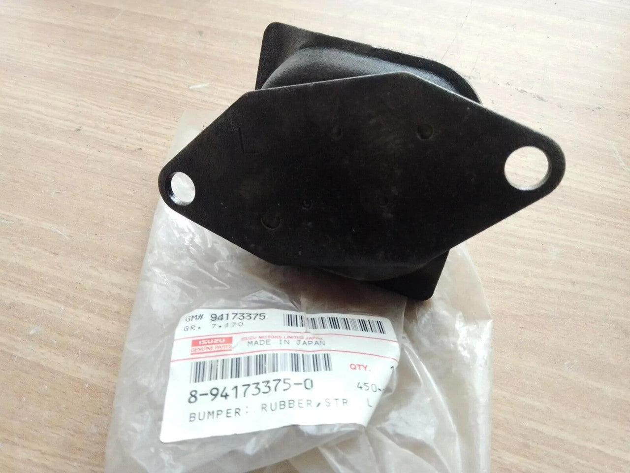 Bumper Rubber Strut Left fits Isuzu Pickup chevrolet LUV 8941733750 Genuine View Rear