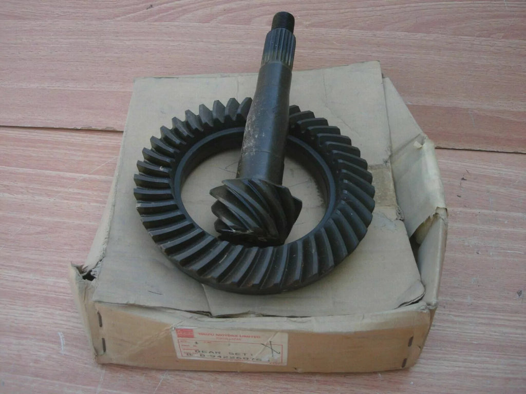 Differential Pinion Gear Front fits Isuzu Pickup TFS Chevrolet LUV 4JA1 Genuine 8942268761 View Front
