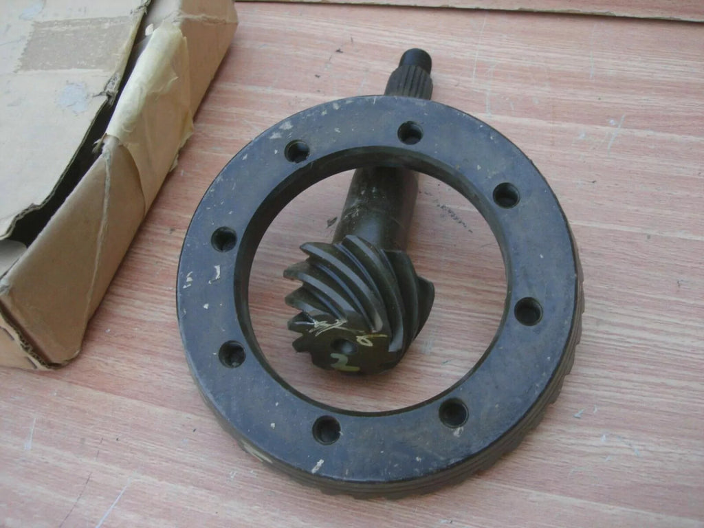 Differential Pinion Gear Front fits Isuzu Pickup TFS Chevrolet LUV 4JA1 Genuine 8942268761 View Rear