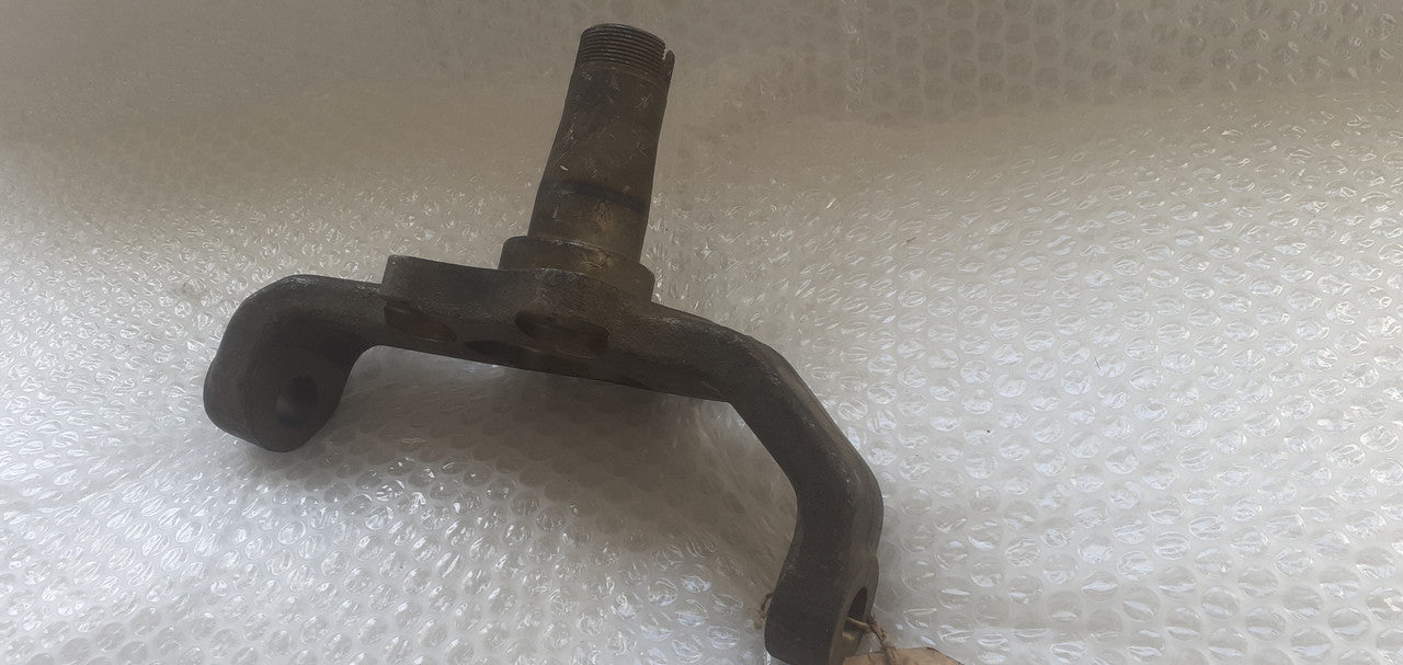 Steering Knuckle Right fits Isuzu Pickup Trooper Chevrolet LUV 8942269353 View Rear