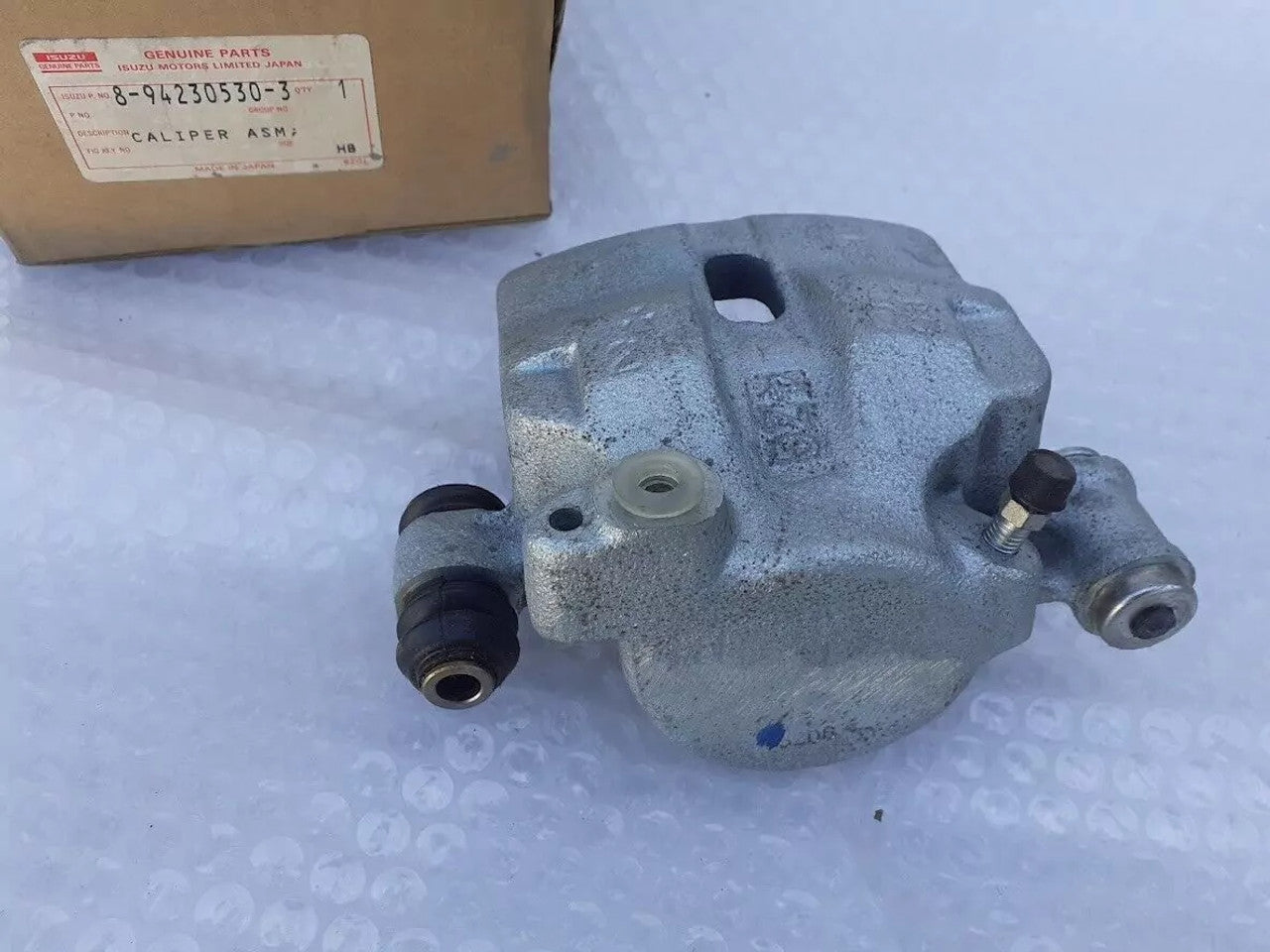 Brake Caliper Front Left fits Isuzu Pickup KB26 KB41 8942305303 Genuine View Right