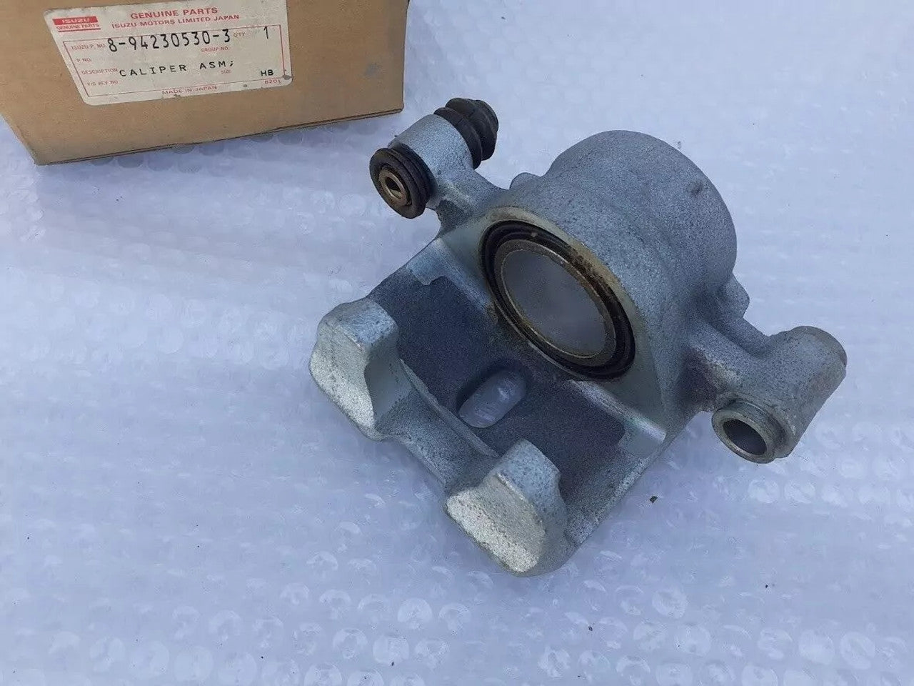 Brake Caliper Front Left fits Isuzu Pickup KB26 KB41 8942305303 Genuine View Left