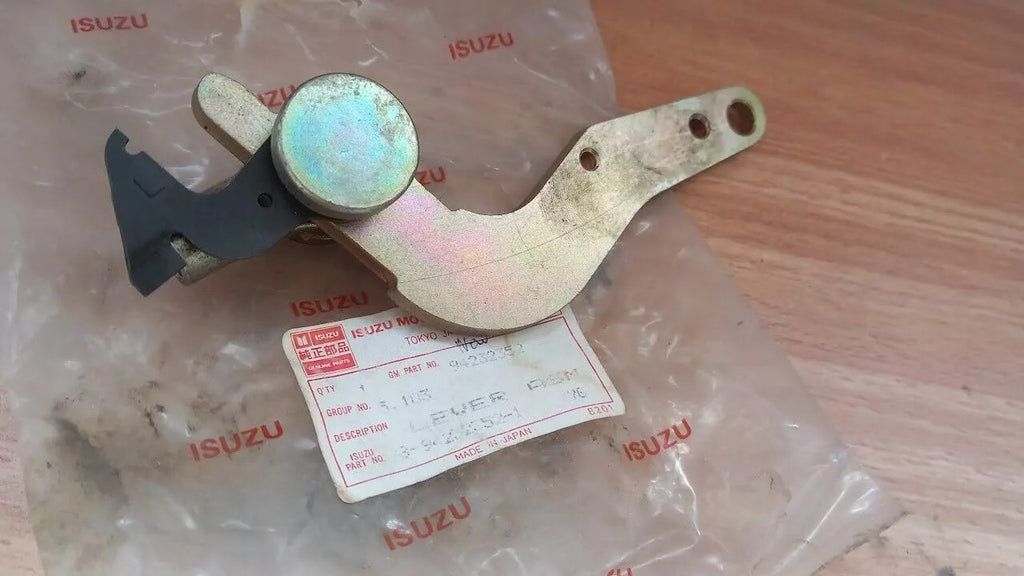 Rear Brake Shows Adjuster fits Isuzu Pickup KB Chevrolet LUV 8942323521 Genuine View Front