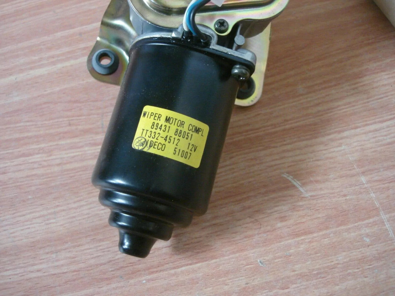 Wiper Motor Front fits Isuzu MU UCS69 Pickup TFS TFR Chevrolet LUV Genuine 8943188051 View Right