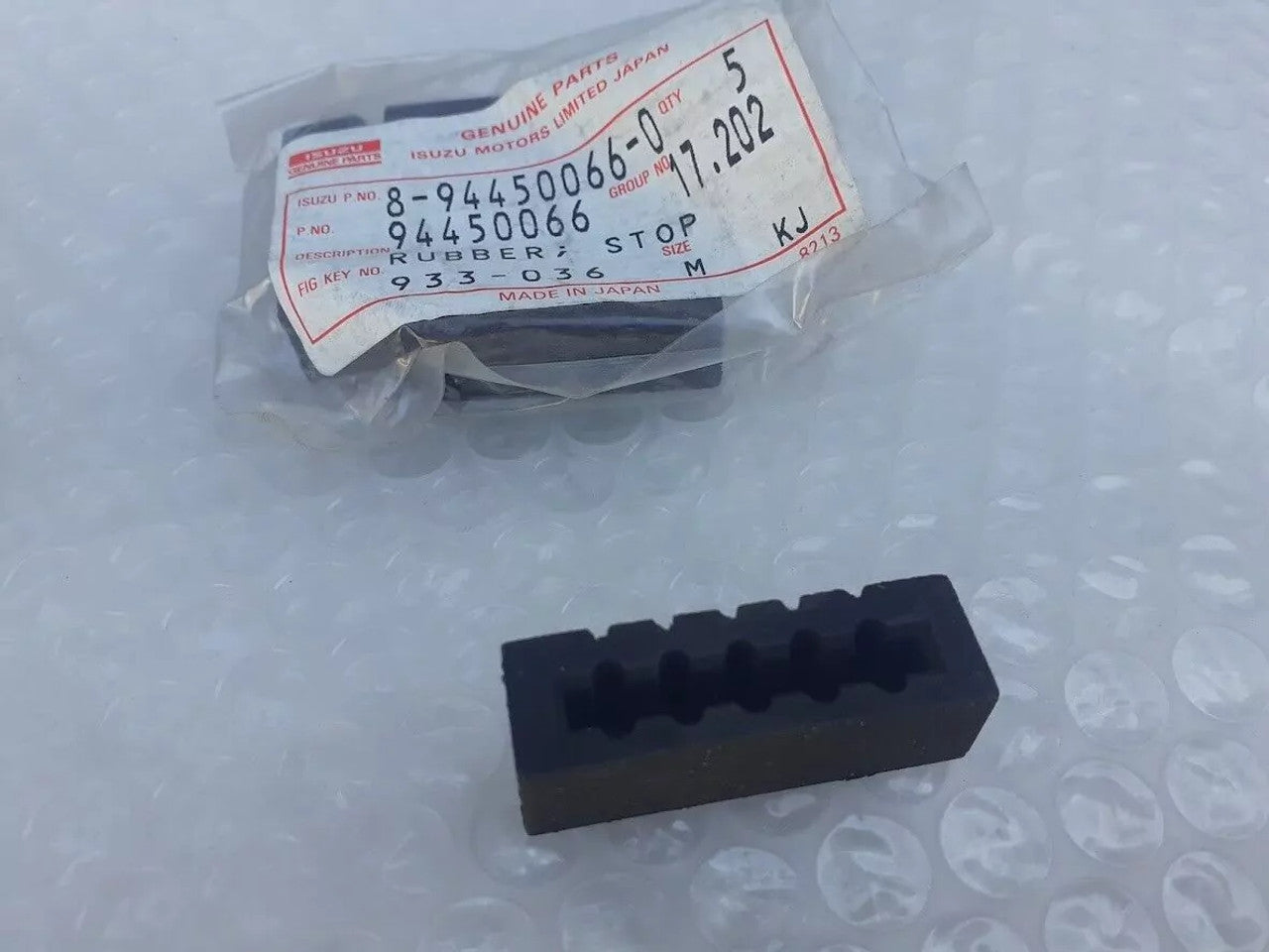 2x Tailgate Bumper Stopper fits Isuzu Pickup TF Chevrolet LUV Opel Campo Genuine 8943288751 View Rear