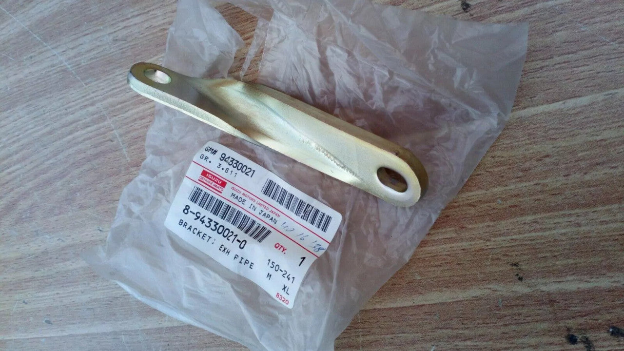 Exhaust Pipe Bracket fits Isuzu Chevrolet Pickup TF 4WD 8943300210 Genuine View Front