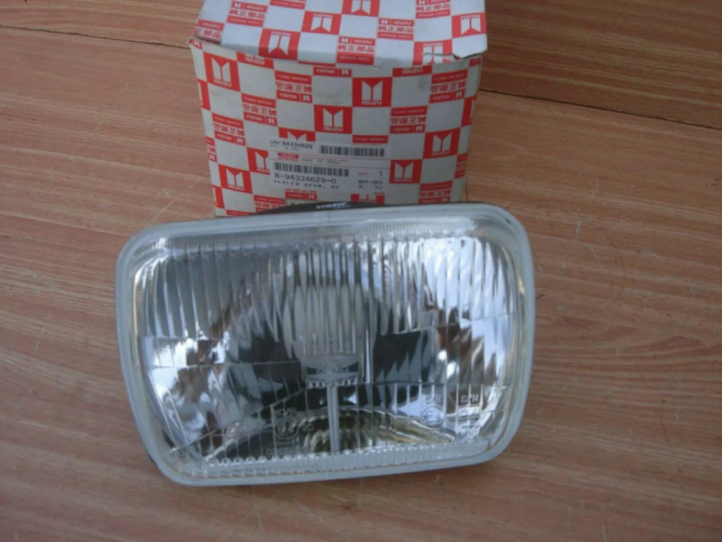 Headlight Left Right fits Isuzu Pickup TF Opel Campo Chevrolet LUV RHD Genuine 8943346290 View Front