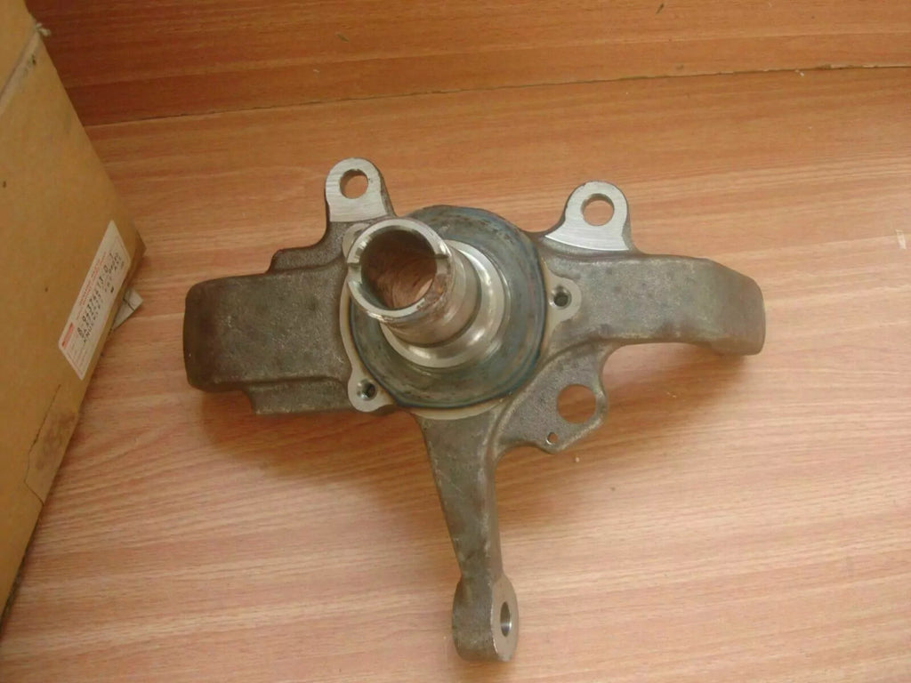 Steering Knuckle Right fits Isuzu Trooper Bighorn UBS Opel Monterey Frontera 8943744130 View Right