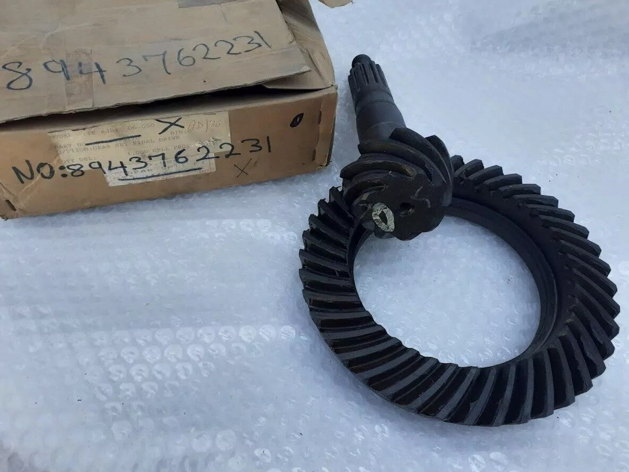 Gear & Pinion Front fits Isuzu TF Trooper Opel Monterey Campo Chevrolet LUV 8943762231 View Close Up Front
