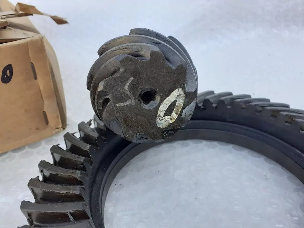 Gear & Pinion Front fits Isuzu TF Trooper Opel Monterey Campo Chevrolet LUV 8943762231 View Close Up Right
