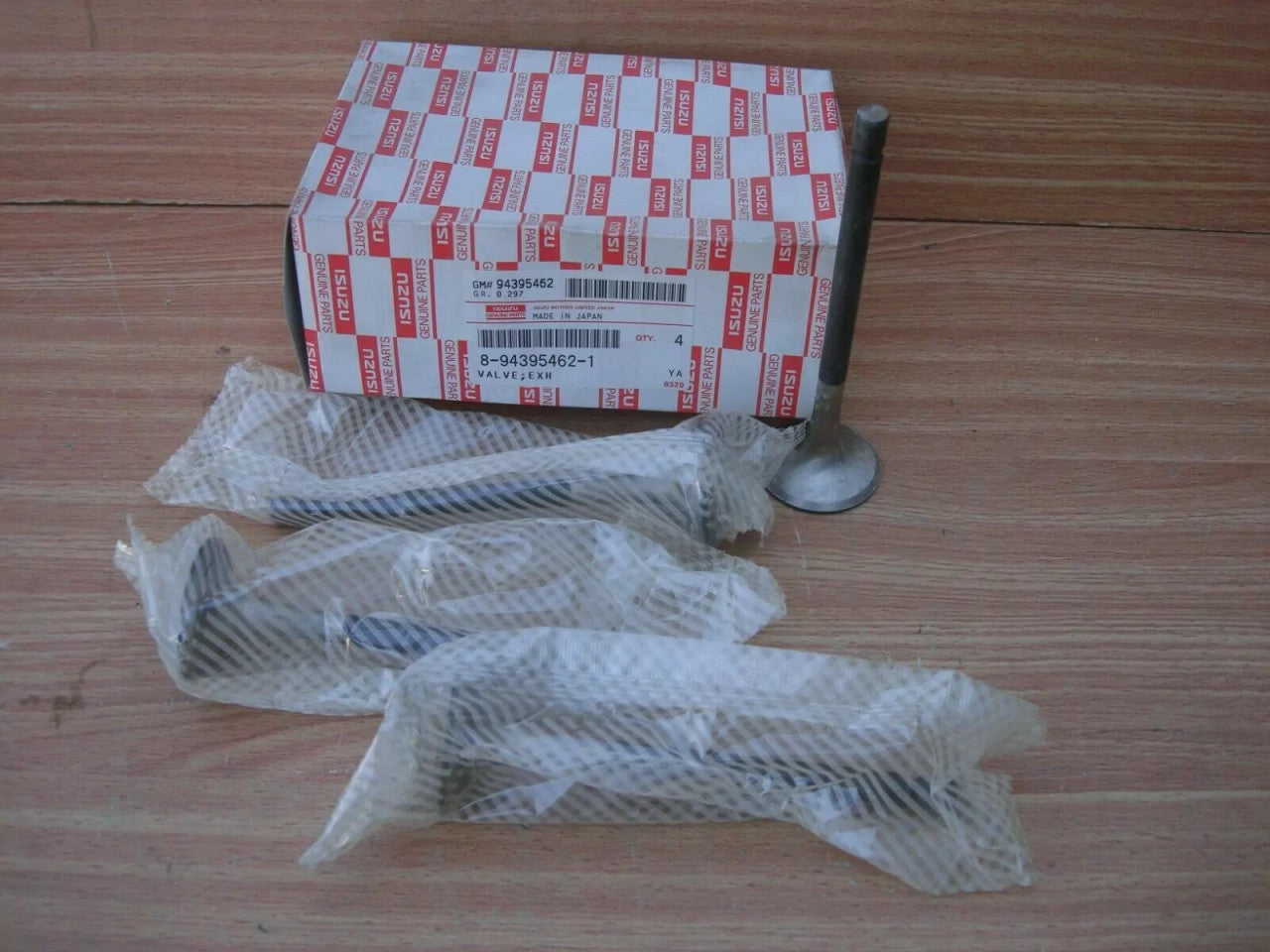 1x Exhaust Valve fits Isuzu 6HE1 6HH1 engines 8943954621 Genuine View Right