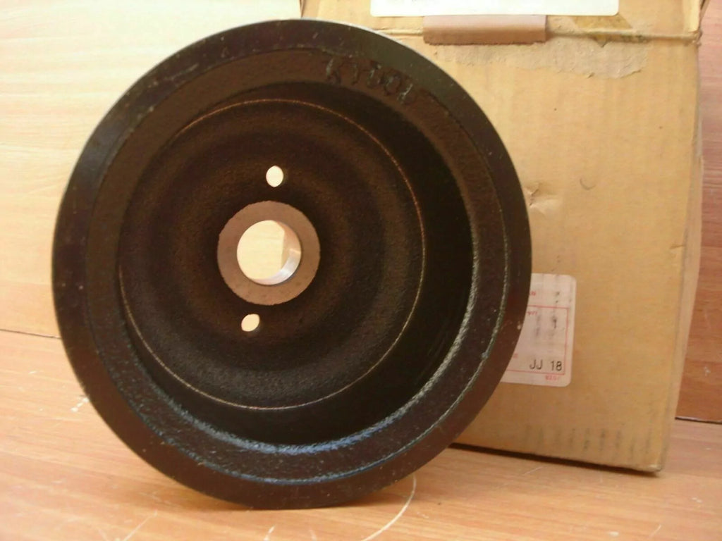 Pulley Water Pump fits Isuzu Bus Truck 6HK1 6HE1 3 Groove 8943961330 View Right