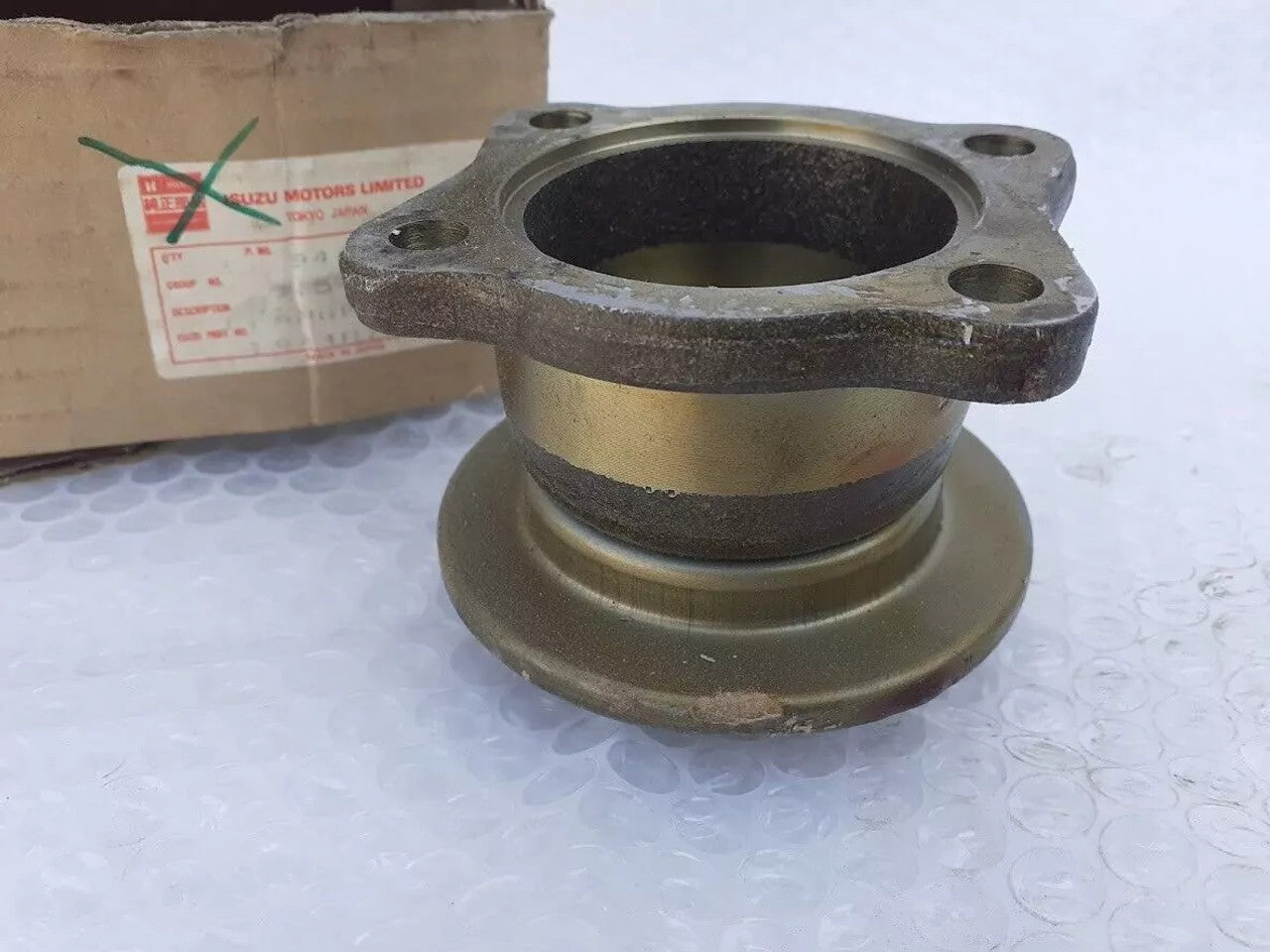 Differential Coupling fits Isuzu Pickup TF Trooper Chevrolet LUV 8944078981 View Rear