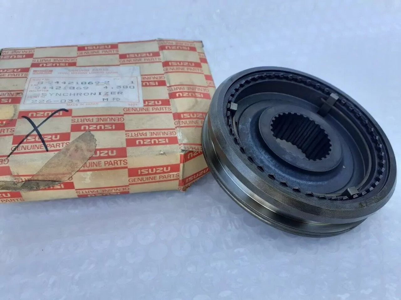 Transmission Synchro Hub fits Isuzu Pickup TF Trooper Chevrolet LUV 8944218692 View Rear