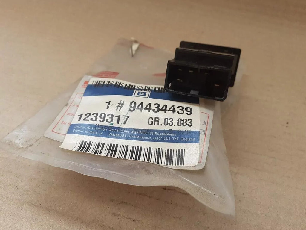 Engine Warm Switch fits Opel Vauxhall Frontera A Campo Isuzu Pickup TF MU 8944344390 View Right