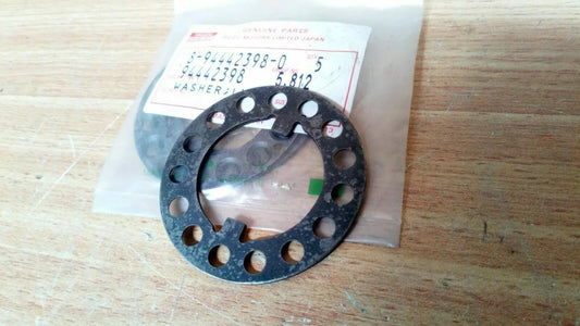 2x Hub Adjusting Nut Washer Front fits Isuzu Chevrolet Opel 8944423980 Genuine View Front