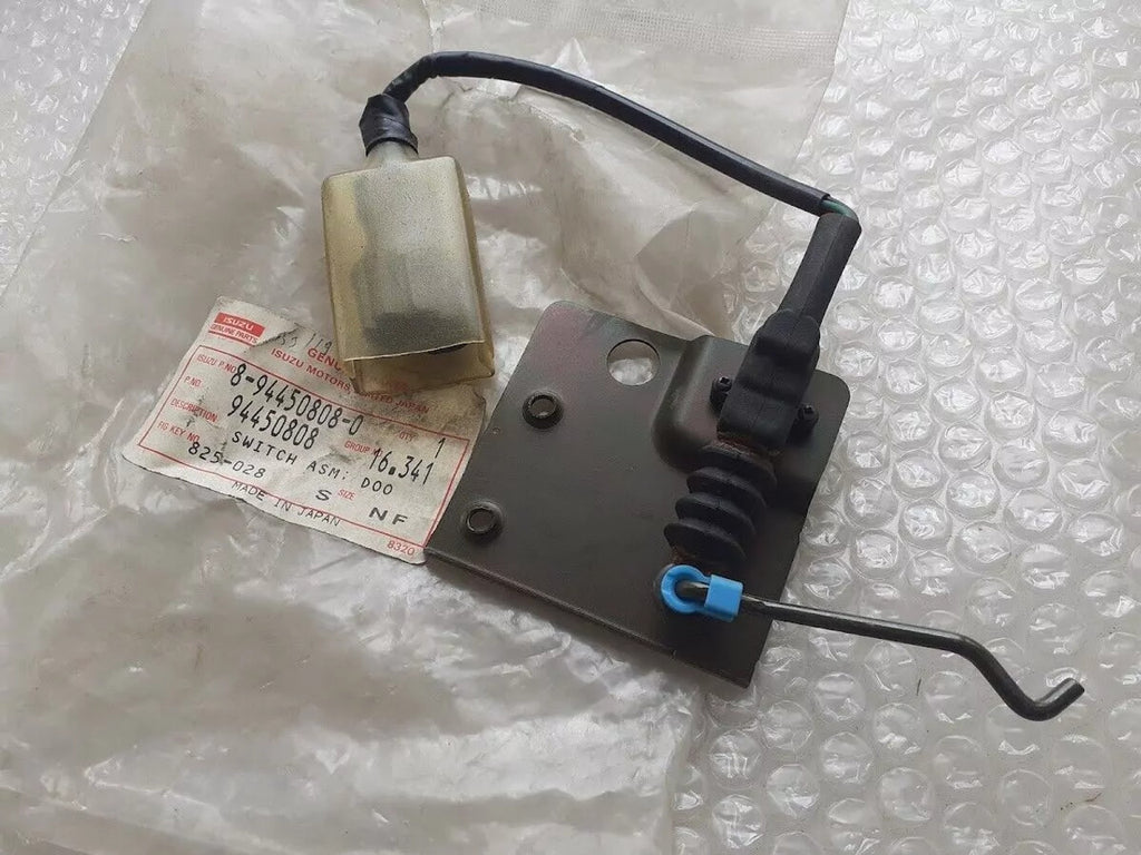 Door Lock Actuator Right RHD fits Isuzu Pickup TF Trooper Opel Frontera Genuine 8944508080 View Front