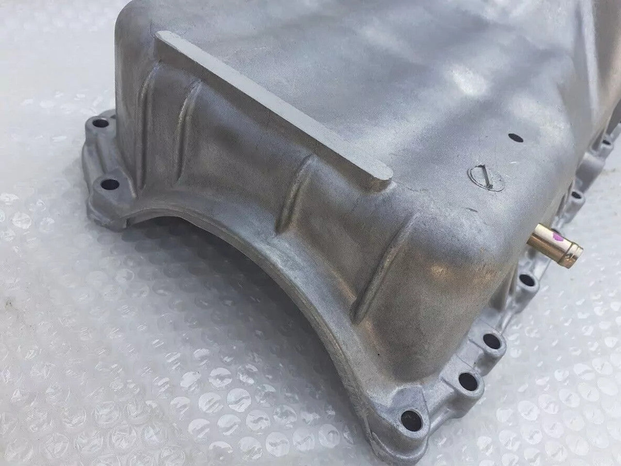 Crankshaft Case Crankcase fits Isuzu Pickup TF Chevrolet LUV 4JA1 4JB1 Genuine 8944535212 View Close Up Front