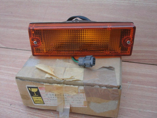 Indicator Turn Signal Front Right fits Isuzu Pickup TF Chevrolet LUV Genuine 8944743164 View Front