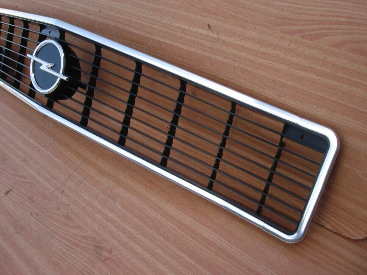 Grille Front fits Opel Ascona A 8969989 Genuine View Rear
