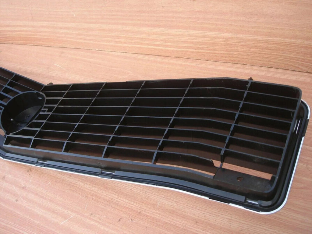 Grille Front fits Opel Ascona A 8969989 Genuine View Right