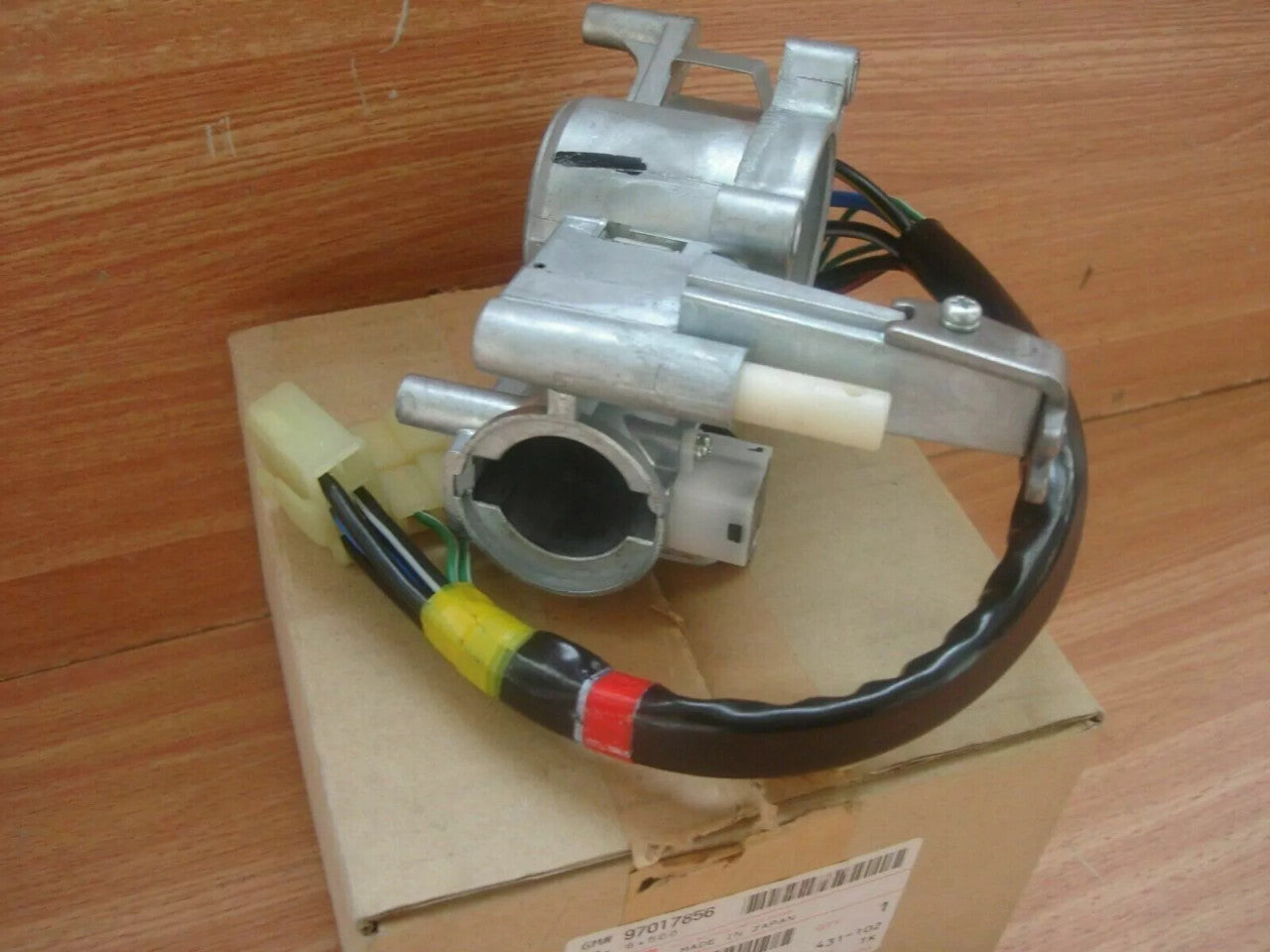 Steering Ignition Lock fits Isuzu TF Pickup Chevrolet LUV 8970178563 Genuine View Right