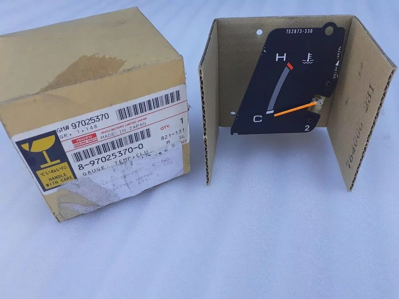 Temperature Gauge fits Isuzu Pickup Trooper Chevrolet LUV 8970253700 View Front