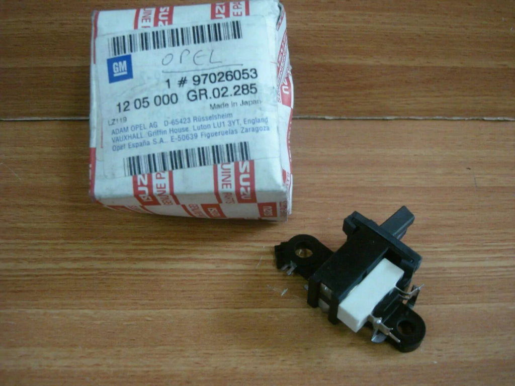 Alternator Holder Brush fits Isuzu TF Trooper UBS Chevrolet Opel Corsa 15D 17D 8970260530 View Right