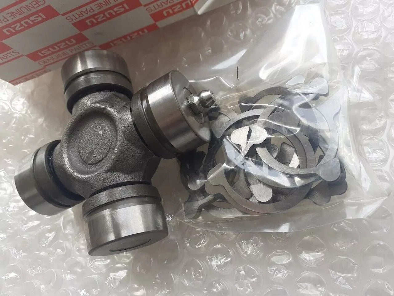 Universal Joint fits Isuzu Pickup Chevrolet LUV Opel Campo 29x50 Genuine 8970295261 View Rear